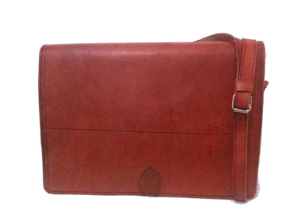 Classic Messenger Bag