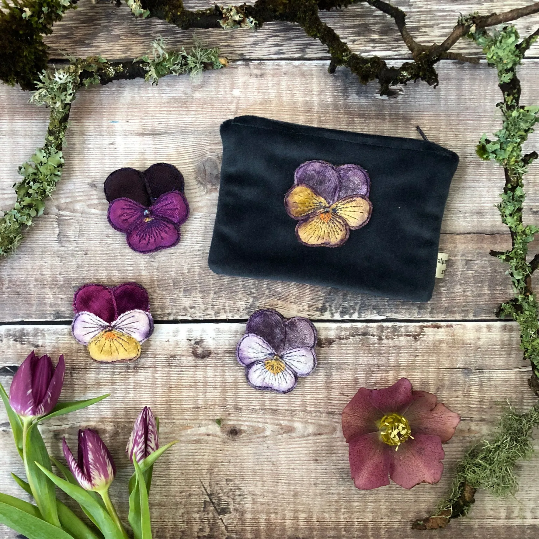 Coin purse - pansy