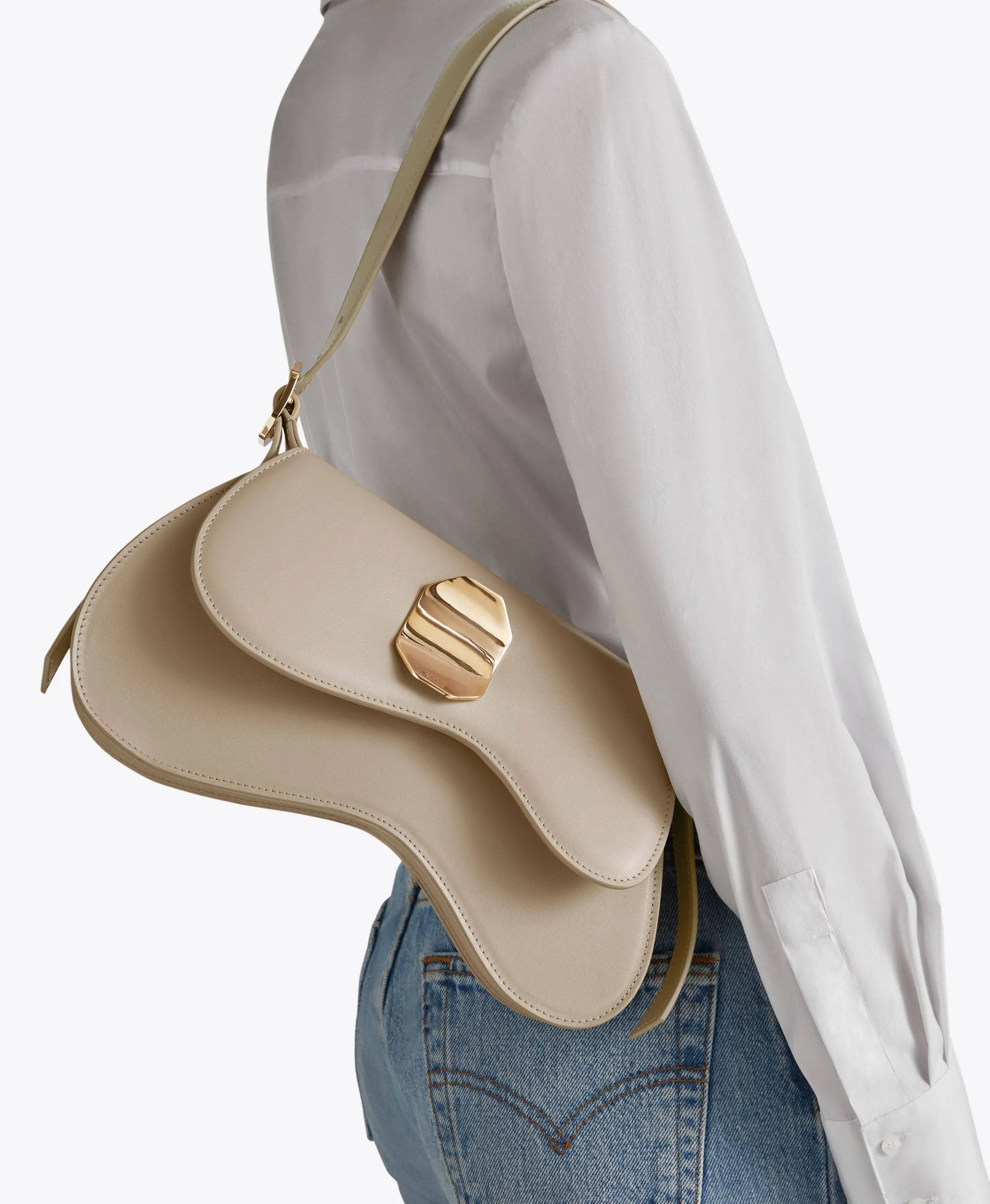 Divine Beige Leather Shoulder Bag