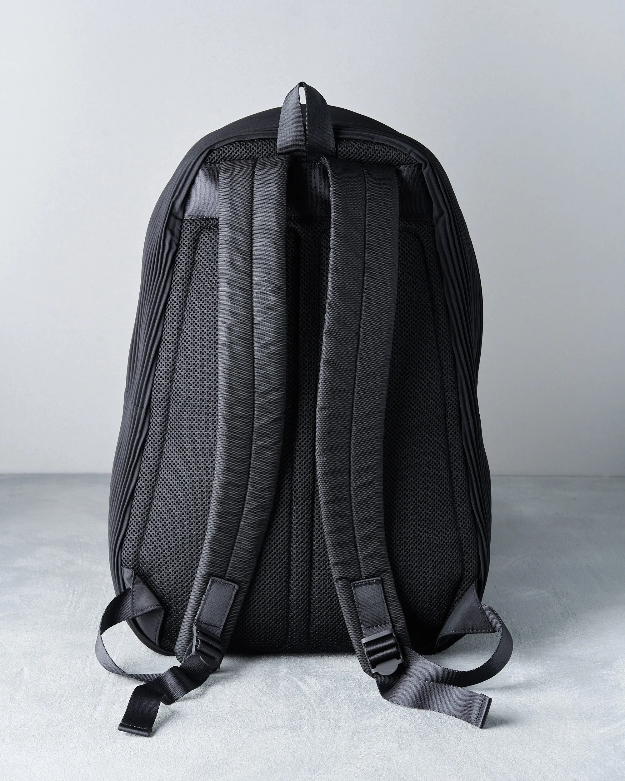 Issey Miyake Homme Plisse 2018 Pleated daypack