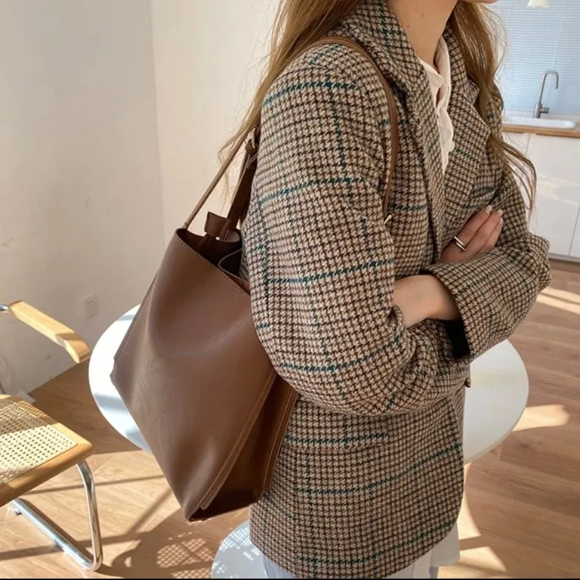 Minimalist Shoulder Bag